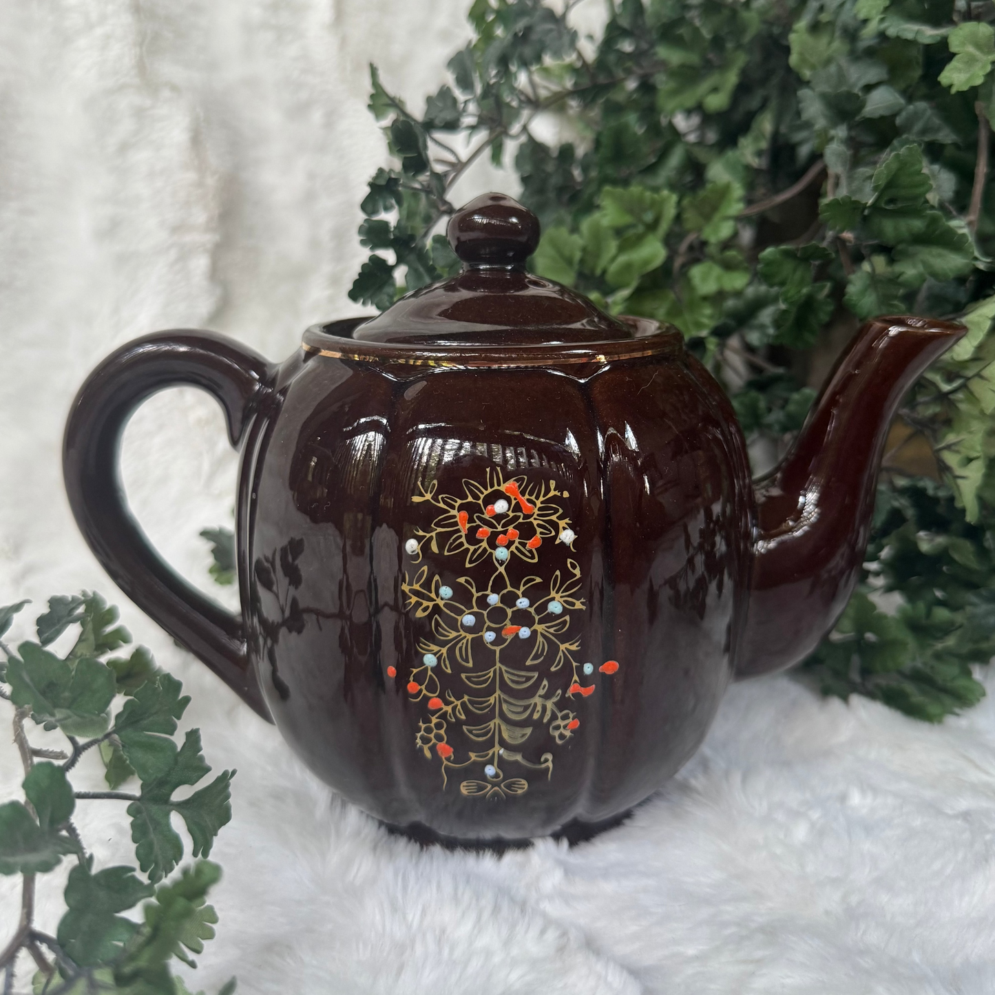1950s Betty Teapot - Hand Painted in Japan